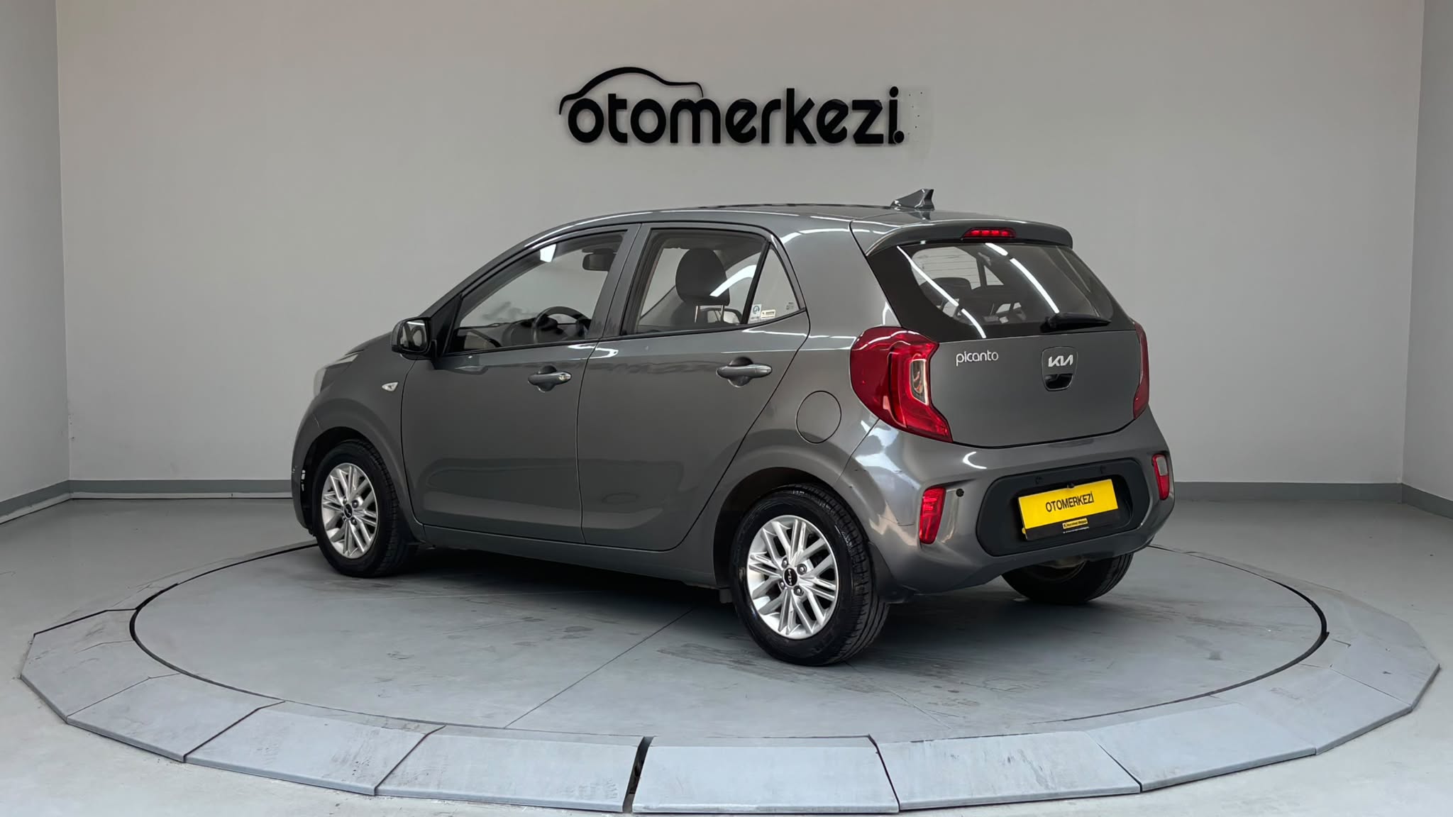KIA PICANTO 4